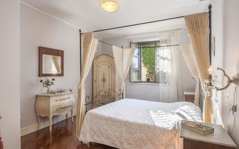 Villa Cappelletti 16+2: Mobilia, Interior Design, Letto, Camera Da Letto, Legna, Bedding, Pavimento, Soffitto, Camera, Lenzuolo