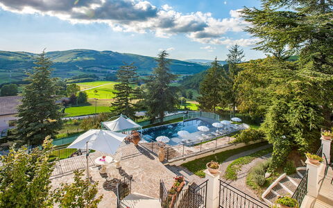 Villa Cappelletti 16+2: Piscina, Ricorrere, Eco Hotel, Landscaping, Ombrello, Estate, Resort Citta ', Giardino, Mobili Da Esterno, Valle