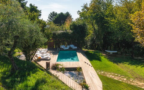 La Dama del Bosco 8+3: Giardino, Piscina, Tempo Libero, Backyard, Shade, Eco Hotel, Landscaping, Prato, Estate, Cortile