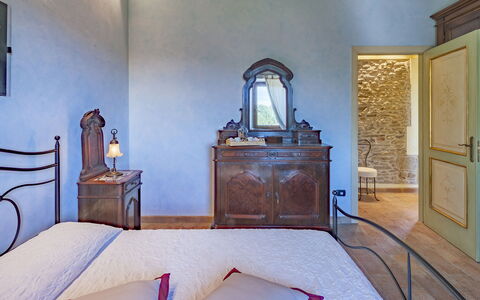 Villa Il Baiocco 8: Mobilia, Interior Design, Parete, Pavimentazione, Pavimento, Soffitto, Camera Da Letto, Camera, Illuminazione, Letto