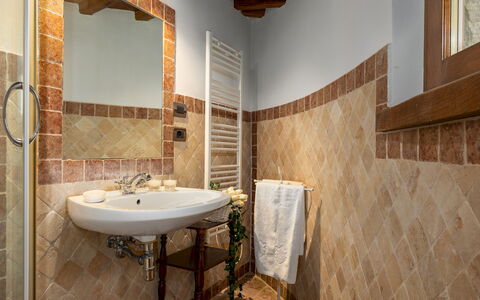 Il Romitoio 12: Parete, Pavimentazione, Interior Design, Idraulico Fixture, Pavimento, Soffitto, Piastrella, Idraulico, Bagno, Rubinetto