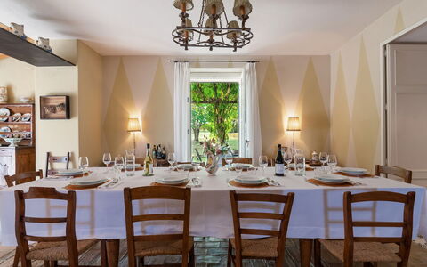 La Casa nei Vigneti 10: Mobilia, Interior Design, Sedia, Tavolo, Sala Da Pranzo, Cucina & Sala Da Pranzo Tavolo, Soffitto, Tavola, Tessile, Camera