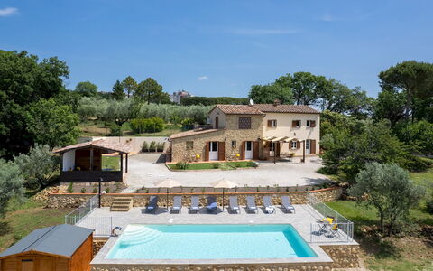 Casa la Fenice 8+2: Piscina, Ricorrere, Mobili Da Esterno, Estate, Ombrello, Terme, Villa, Agriturismo, Hacienda, Eco Hotel