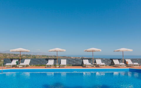 Villa Ingrid 12: Blu, Ricorrere, Mare, Hotel, Eco Hotel, Resort Citta ', Piscina, Biancheria, Camera Da Letto, Letto