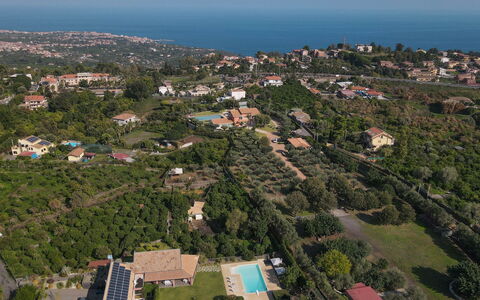 Villa Kimia 8: Zona Residenziale, Visione Globale, Fotografia Aerea, Paesaggio, Sobborgo, Casa, Urban Design, Insediamento Umano, Estate, Villaggio