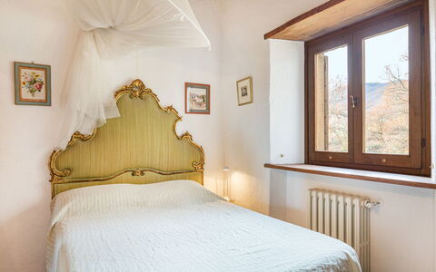 Casale Mollina 6+2: Letto, Bedding, Camera Da Letto, Interior Design, Parete, Lenzuolo, Mobilia, Biancheria, Legna, Camera