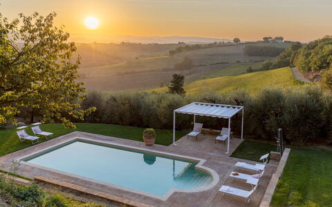Villa Binetti 7: Piscina, Mobili Da Esterno, Ricorrere, Lotto, Estate, Giardino, Backyard, Eco Hotel, Landscaping, Lettino