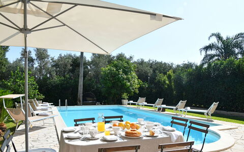 Villa Afrodite 8: Piscina, Mobilia, Ombrello, Mobili Da Esterno, Ricorrere, Sedia, Lettino, Shade, Eco Hotel, Tempo Libero