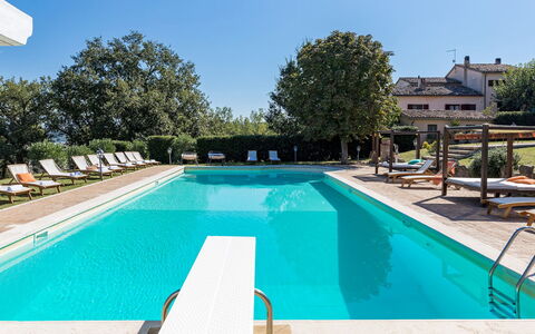 Residenza Collefiorito 26: Piscina, Ricorrere, Mobili Da Esterno, Terme, Lettino, Eco Hotel, Estate, Hacienda, Giochi D'Acqua, Villa