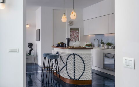 Villa Ponti 6: Mobilia, Interior Design, Pavimentazione, Parete, Lampada, Cucina, Controsoffitto, Pavimento, Legna, Soffitto