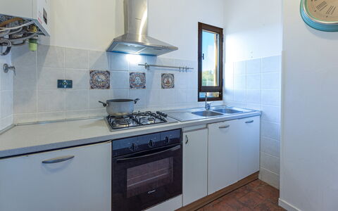 La Vigna 4: Cucina, Apparecchio Major, Elettrodomestico Da Cucina, Controsoffitto, Cucina Stufa, Stufa A Gas, Lavandino Della Cucina, Stufa, Pavimentazione, Piano Cottura