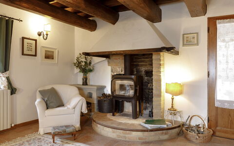 Casatorre 6+2: Mobilia, Interior Design, Legna, Pavimentazione, Camera, Soffitto, Pavimento, Illuminazione, Soggiorno, Cornice
