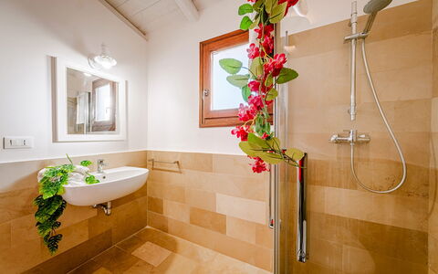 Masseria Samali 14+4: Bagno, Idraulico Fixture, Pavimentazione, Interior Design, Pavimento, Idraulico, Rubinetto, Lavandino Del Bagno, Pianta Della Casa, Vaso Di Fiori