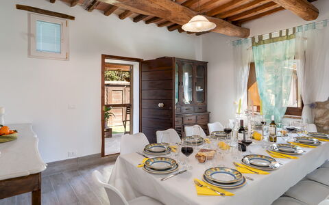Il Pratone 12: Mobilia, Interior Design, Tavolo, Legna, Sedia, Sala Da Pranzo, Cucina & Sala Da Pranzo Tavolo, Pavimentazione, Camera, Tavola