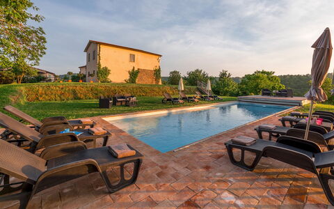 Villa a Casa di Giovanni 12: Piscina, Giardino, Estate, Mobili Da Esterno, Eco Hotel, Landscaping, Ricorrere, Lettino, Hacienda, Cortile