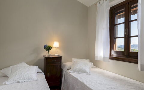Villa Loredana 12: Mobilia, Interior Design, Camera Da Letto, Letto, Pavimento, Pavimentazione, Camera, Lenzuolo, Bedding, Soffitto