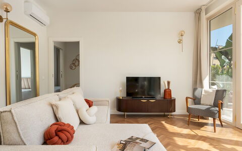 Casa Amare 4+2: Mobilia, Interior Design, Pavimentazione, Parete, Legna, Pavimento, Camera, Divano, Soggiorno, Casa