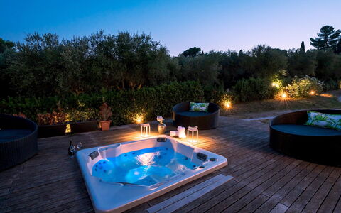 Villa Bianca 10: Piscina, Vasca Da Bagno, Ricorrere, Notte, Tempo Libero, Vasca Idromassaggio, Paesaggio Di Illuminazione, Eco Hotel, Idraulico Fixture