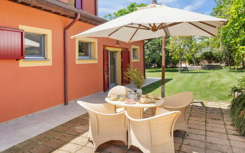 Casale Ansedonia 8+1: Giardino, Sedia, Vaso Di Fiori, Shade, Color Legno, Cortile, Mobili Da Esterno, Pianta Della Casa, Backyard, Landscaping
