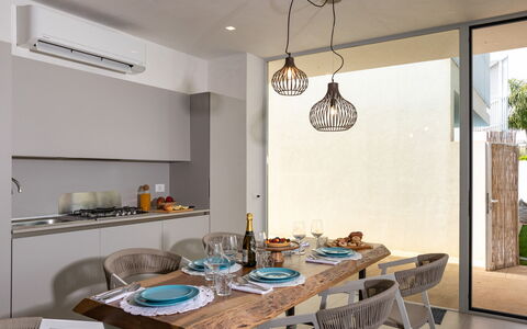 Villa Il Melograno 4+2: Interior Design, Mobilia, Lampada, Soffitto, Pavimentazione, Illuminazione, Cucina, Cucina & Sala Da Pranzo Tavolo, Pavimento, Camera