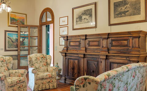 Il Cerreto 11: Mobilia, Interior Design, Pavimentazione, Legna, Pavimento, Illuminazione, Camera, Tavolo, Soggiorno, Cabinetry