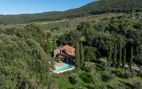 La Nula 4: Casa, Casa, Paesaggio, Villetta, Tetto, Estate, Area Rurale, Hill Station, Agriturismo, Villaggio