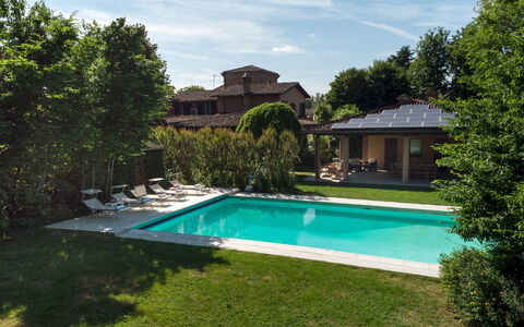 Villa Valchero 12: Piscina, Zona Residenziale, Ricorrere, Backyard, Estate, Tempo Libero, Shade, Giardino, Eco Hotel, Agriturismo