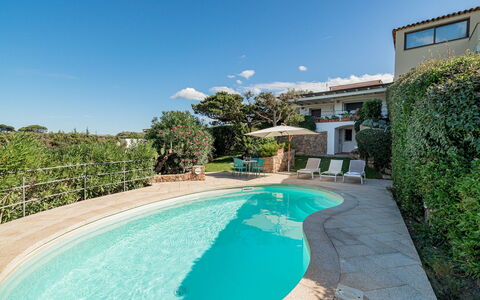 Villa Pitrizzina 8: Blu, Piscina, Ricorrere, Eco Hotel, Estate, Mobili Da Esterno, Landscaping, Villa, Hacienda, Balcone