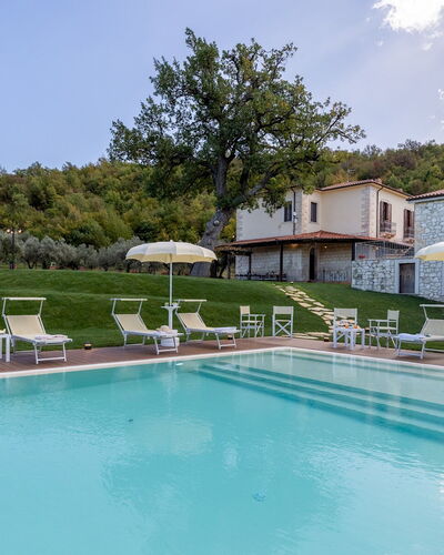 Villa Cusano 18: Piscina, Ricorrere, Eco Hotel, Agriturismo, Terme, Hacienda, Villa, Hotel, Backyard