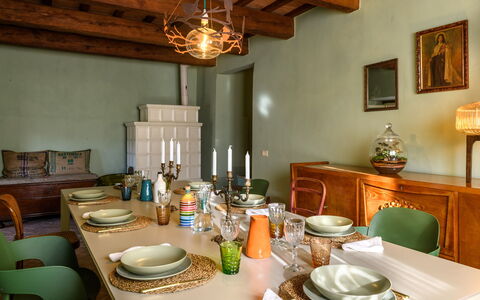 Dimora dei Sogni 7+1: Mobilia, Interior Design, Parete, Legna, Soffitto, Sala Da Pranzo, Tavolo, Lampada, Pavimentazione, Cucina & Sala Da Pranzo Tavolo