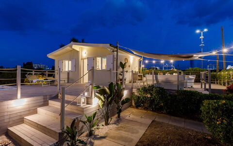 Casetta del Pescatore 4: Shade, Balcone, Deck, Struttura Esterna, Villa, Hotel, Eco Hotel, Ricorrere, Pianta Della Casa