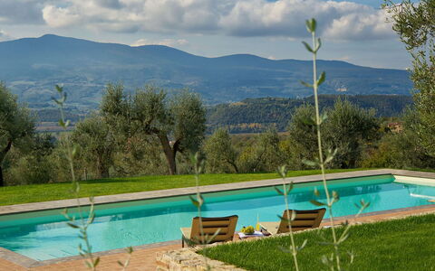 Terra San Raffaele 10+3: Piscina, Catena Montuosa, Eco Hotel, Ricorrere, Landscaping, Hacienda, Cresta, Agriturismo, Villa, Piantagione