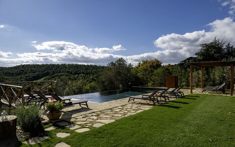 I Tramonti 10+2: Piscina, Mobili Da Esterno, Tempo Libero, Shade, Giardino, Lettino, Landscaping, Sedia, Flagstone, Backyard