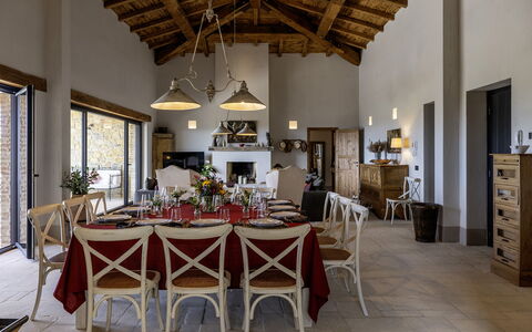 I Tramonti 10+2: Mobilia, Sedia, Interior Design, Tavolo, Legna, Cucina & Sala Da Pranzo Tavolo, Sala Da Pranzo, Pavimentazione, Soffitto, Illuminazione