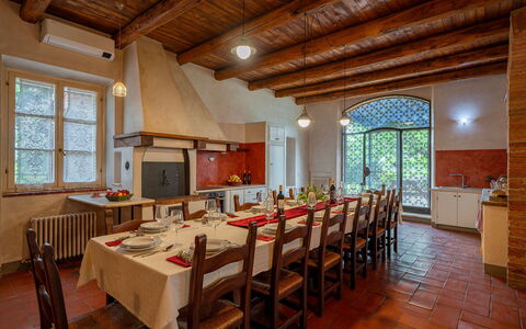 Sangiovese 14: Mobilia, Interior Design, Soffitto, Tavolo, Pavimentazione, Cucina & Sala Da Pranzo Tavolo, Sala Da Pranzo, Sedia, Illuminazione, Camera