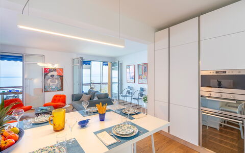 La Scogliera di Sori 5+1: Interior Design, Pavimentazione, Pavimento, Appartamento, Mobilia, Soffitto, Camera, Casa, Cucina, Sedia