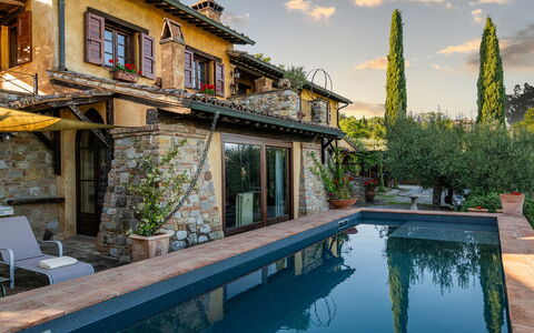 Colle Calzolaro 8: Casa, Vaso Di Fiori, Estate, Villetta, Eco Hotel, Villa, Pianta Della Casa, Piscina, Hacienda, Balcone
