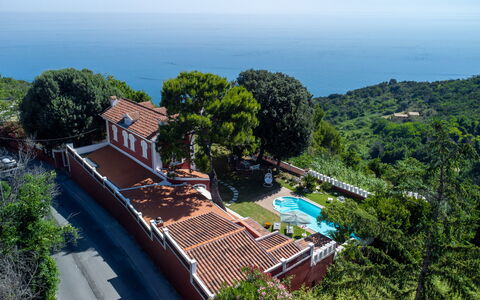 Villa Fiola 8: Estate, Hacienda, Villa, Eco Hotel, Ricorrere, Piscina, Dimora, Agriturismo