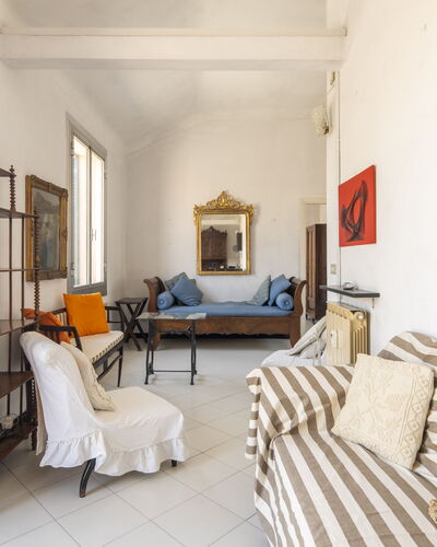 La Terrazza in Centro, Genova: Mobilia, Interior Design, Parete, Pavimentazione, Pavimento, Legna, Camera, Soffitto, Divano, Soggiorno