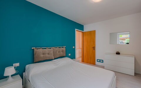 Federica: Interior Design, Mobilia, Parete, Pavimentazione, Camera Da Letto, Legna, Pavimento, Letto, Lenzuolo, Bedding