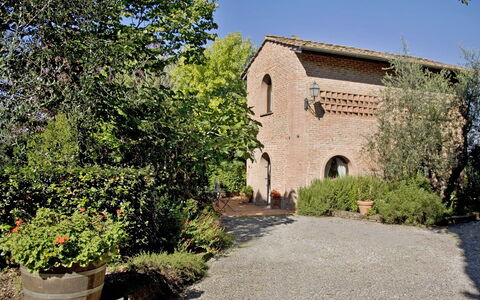 La Capinera: Proprietà, Immobiliare, Casa, Albero, Costruzione, Botanica, Architettura, Estate, Casa, Area Rurale