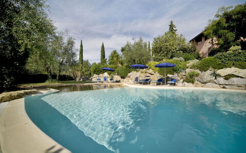 Le Rondini: Piscina, Proprietà, Acqua, Tempo Libero, Vacanza, Immobiliare, Ricorrere, Casa, Resort Citta ', Estate