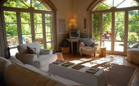 La Cenerara: Soggiorno, Camera, Proprietà, Interior Design, Mobilia, Costruzione, Casa, Casa, Estate, Immobiliare