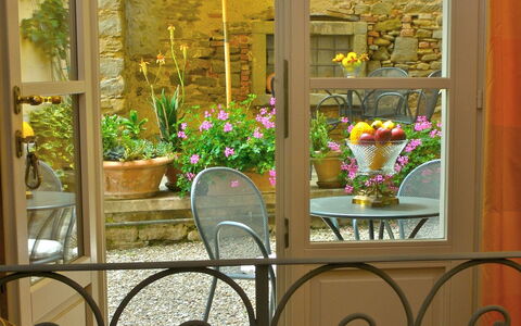 Santo Agostino: Bicchiere, Ferro, Architettura, Finestra, Porta, Pianta, Casa, Camera, Interior Design, Costruzione