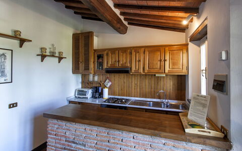 Vittoria: Proprietà, Camera, Costruzione, Controsoffitto, Mobilia, Interior Design, Soffitto, Casa, Cucina, Casa