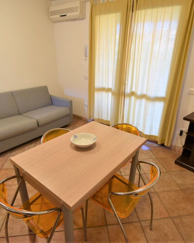Trilo 6 Balcony 300.7