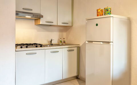 Golfo di Marinella 300: Elettrodomestico Da Cucina, Cucina, Apparecchio Major, Controsoffitto, Elettrodomestico, Cabinetry, Lavandino Della Cucina, Interior Design, Cucina Stufa, Stufa
