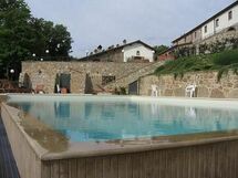 vista del Borgo dalla piscina