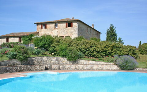 San Donnino: Proprietà, Piscina, Casa, Costruzione, Immobiliare, Casa, Villa, Zona Residenziale, Estate, Tempo Libero
