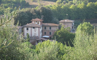 Villa Monastero vista dall'oliveta